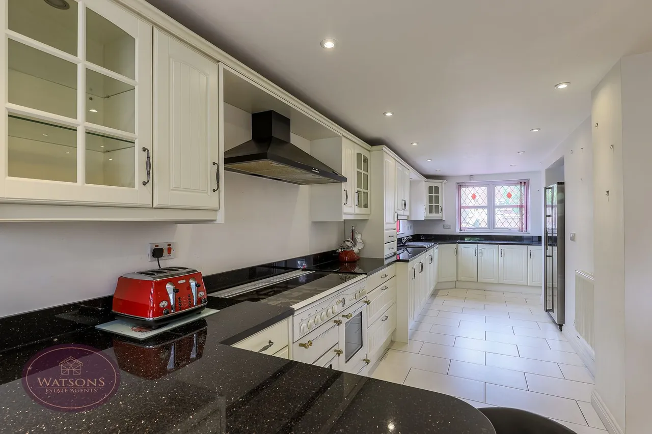 Nuthall, Nottingham, photo 12