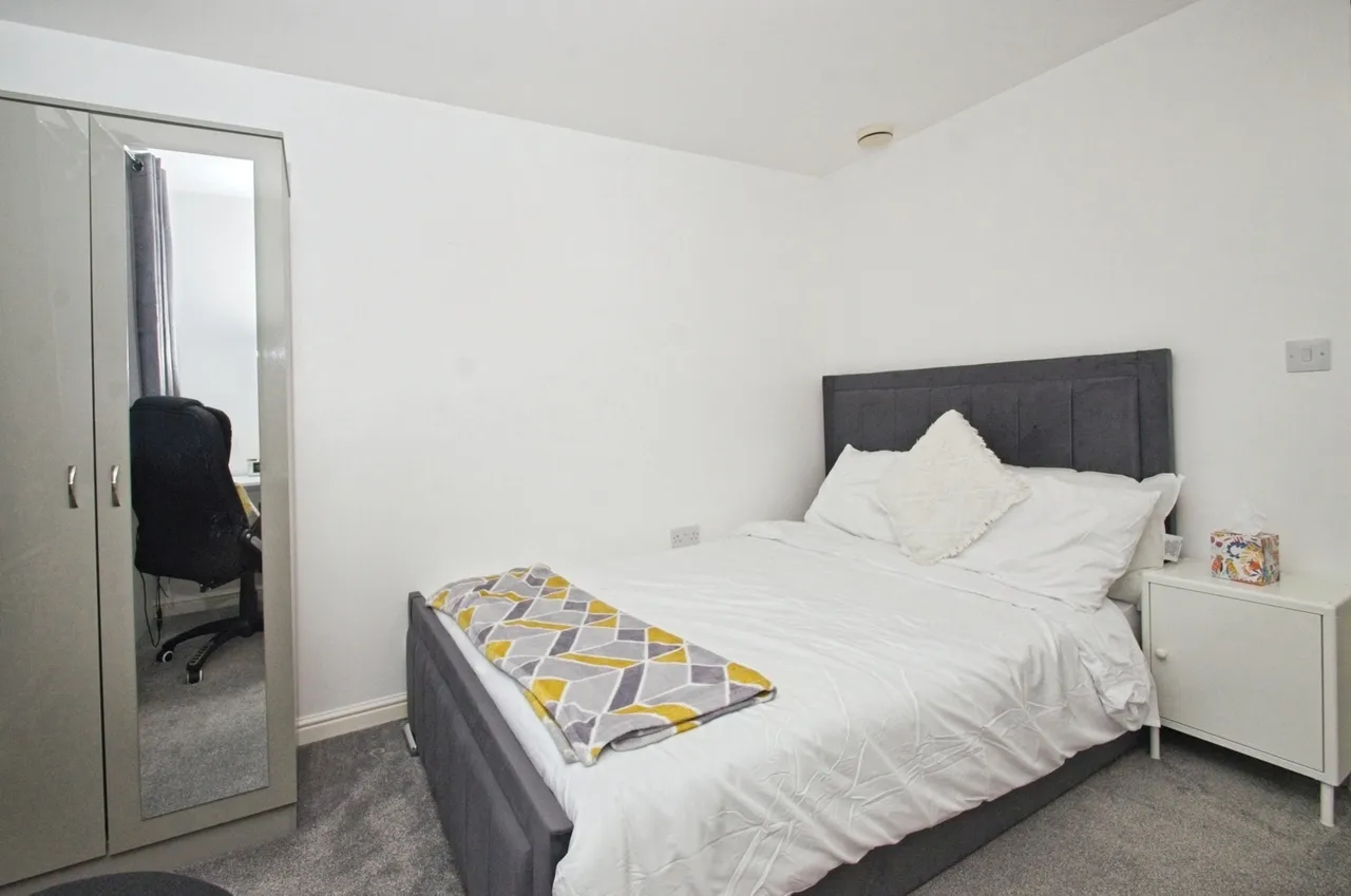 Golden Mile View, Newport, NP20, photo 13