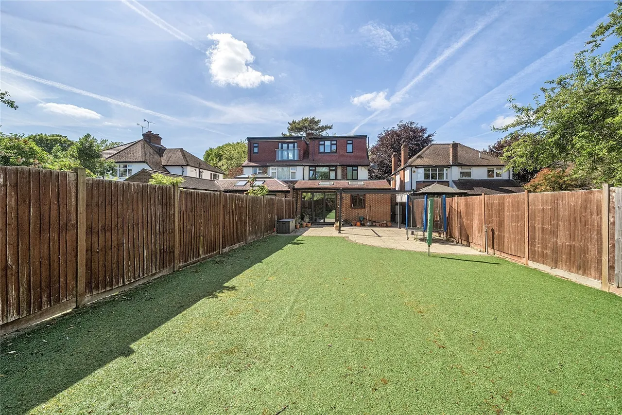 Gleeson Drive, Orpington, BR6, photo 3