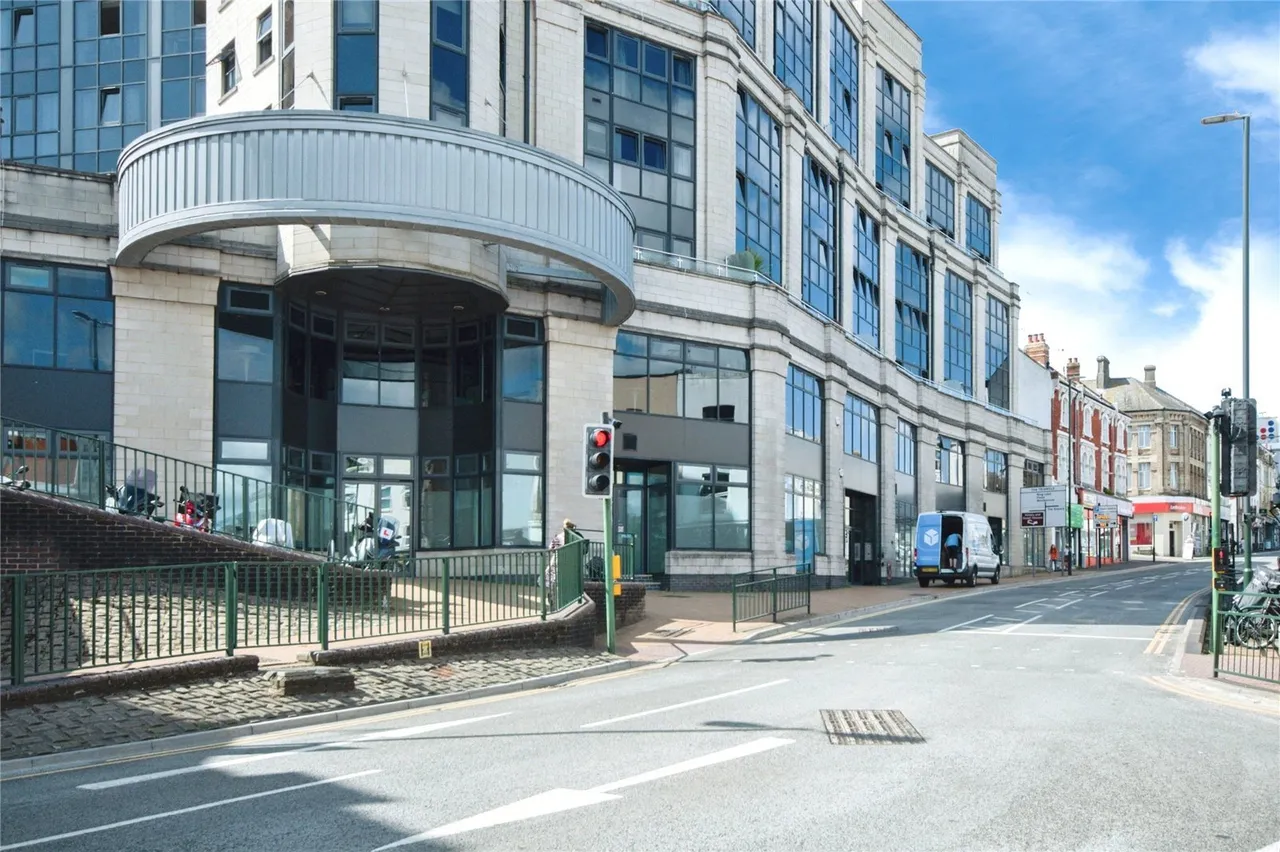 2 bed flat for sale, Commercial Road, Bournemouth, BH2