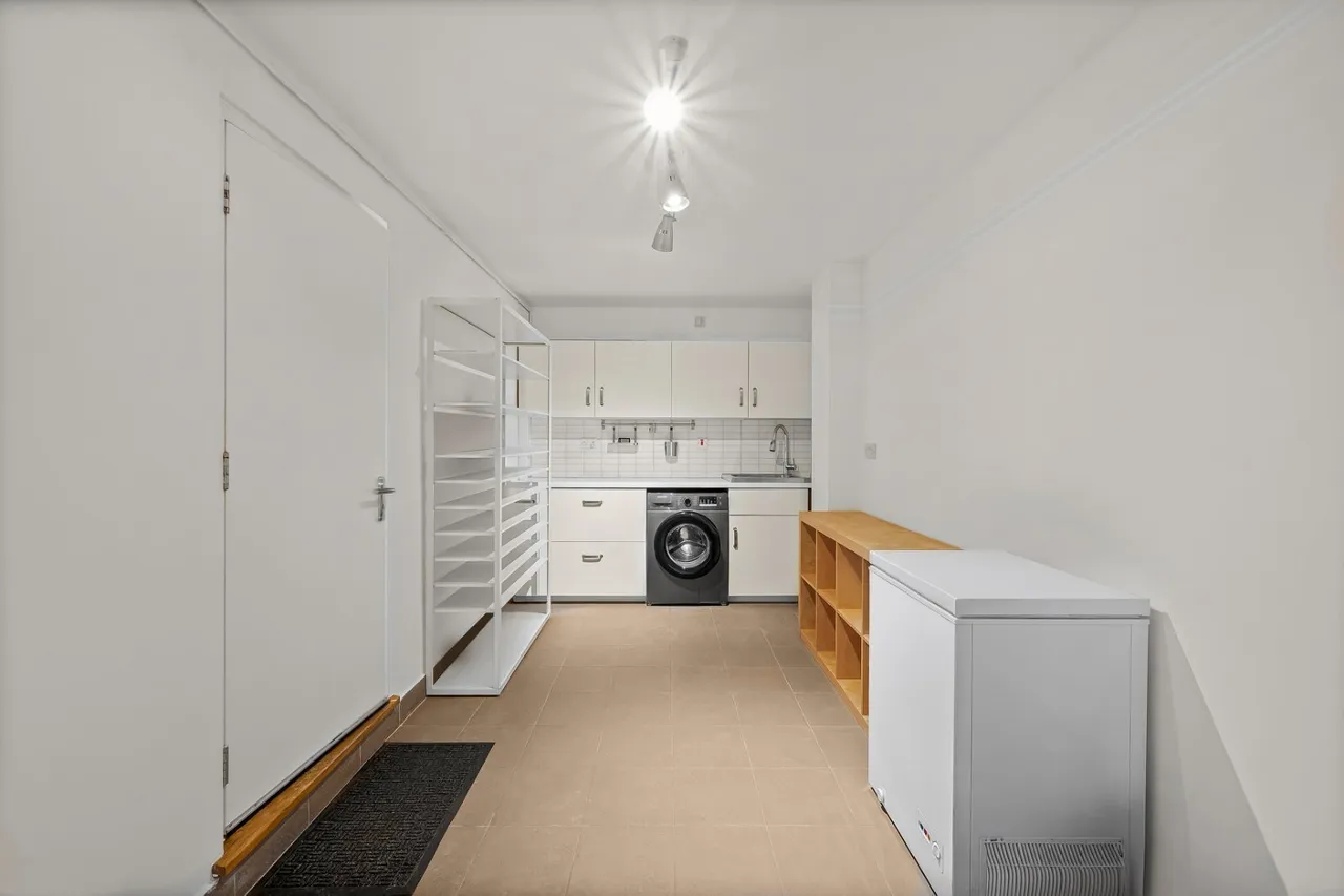 Schooner Close, London, E14, photo 9