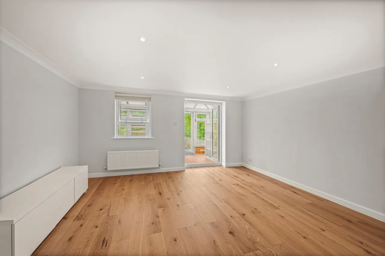Schooner Close, London, E14, photo 4