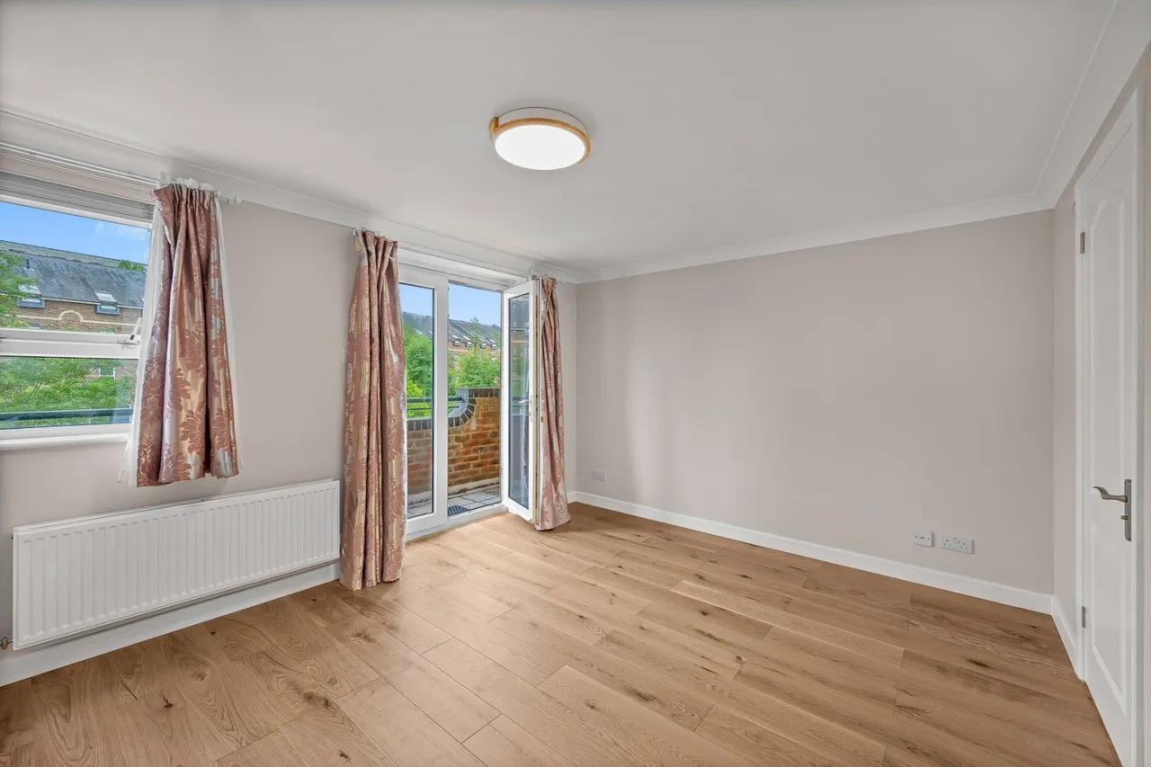 Schooner Close, London, E14, photo 5