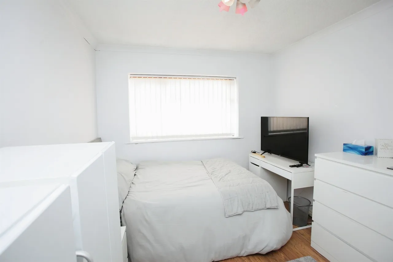 York Drive, Pontypridd, CF38, photo 12