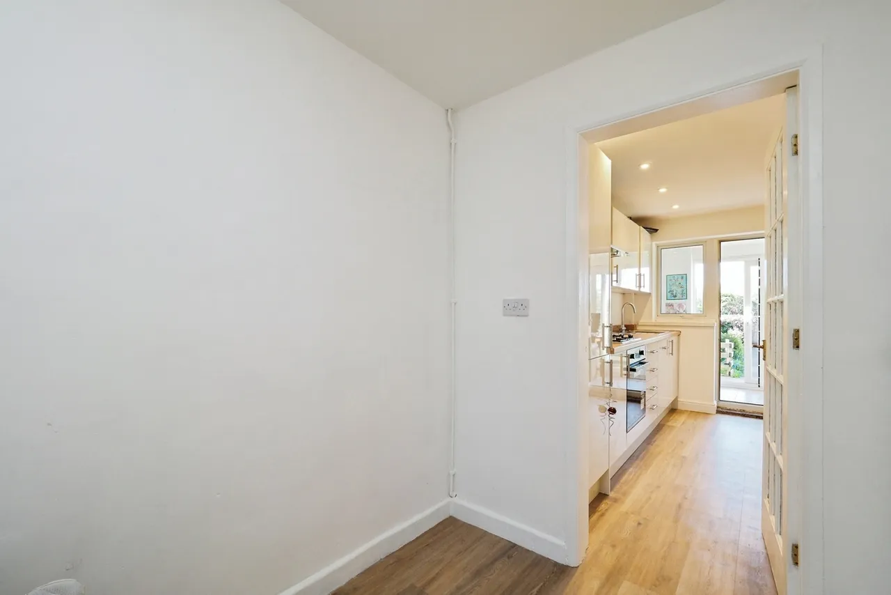 Summerwood Lane, Nottingham, Nottinghamshire, NG11, photo 9