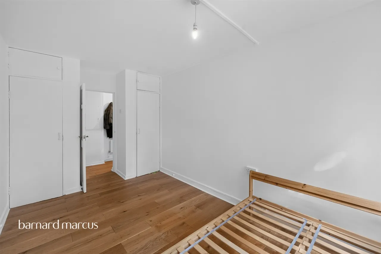 Binfield Road, London, photo 8