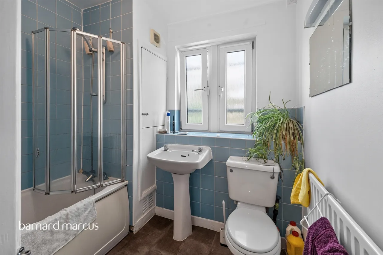 Binfield Road, London, photo 6