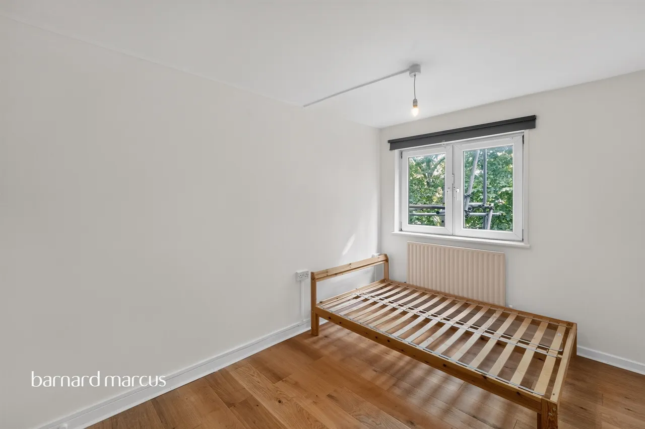 Binfield Road, London, photo 12