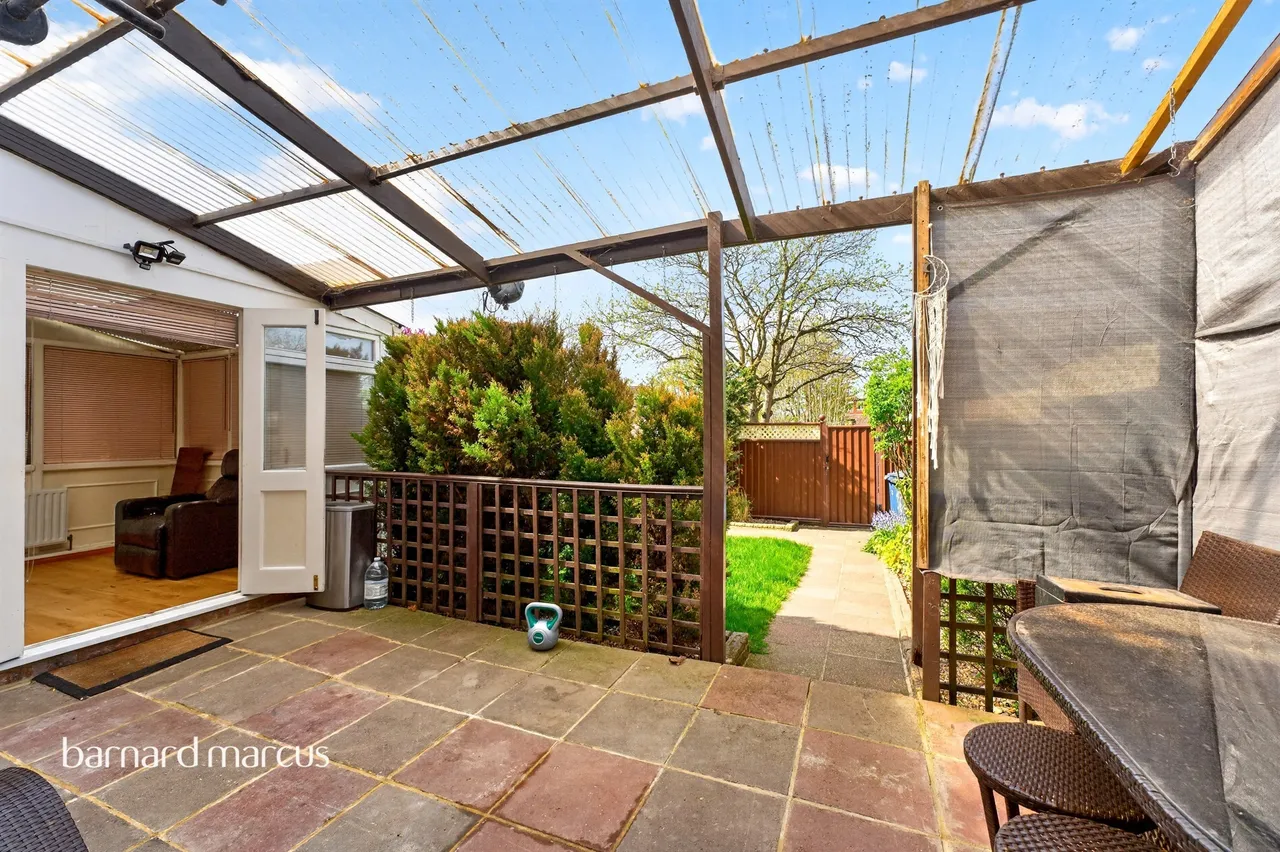 Swan Lane, London, N20, photo 10