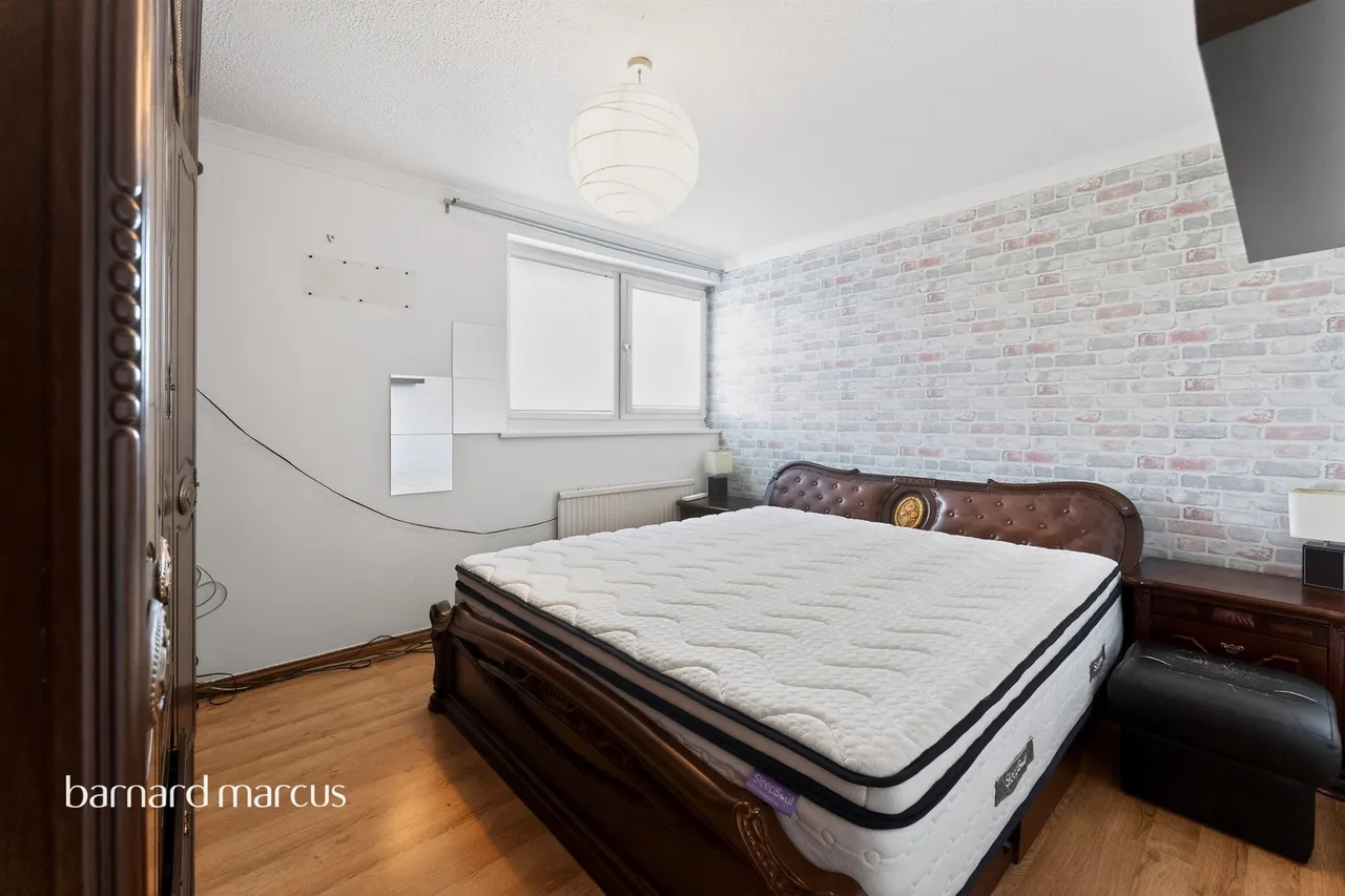 Swan Lane, London, N20, photo 5
