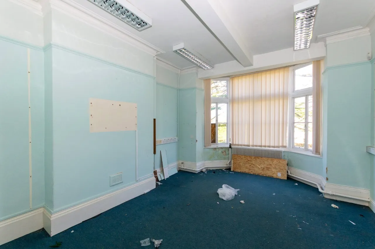 Siliwen Road, Bangor, LL57, photo 28