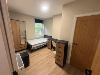 Lausanne Road, Withington, M20, photo 13