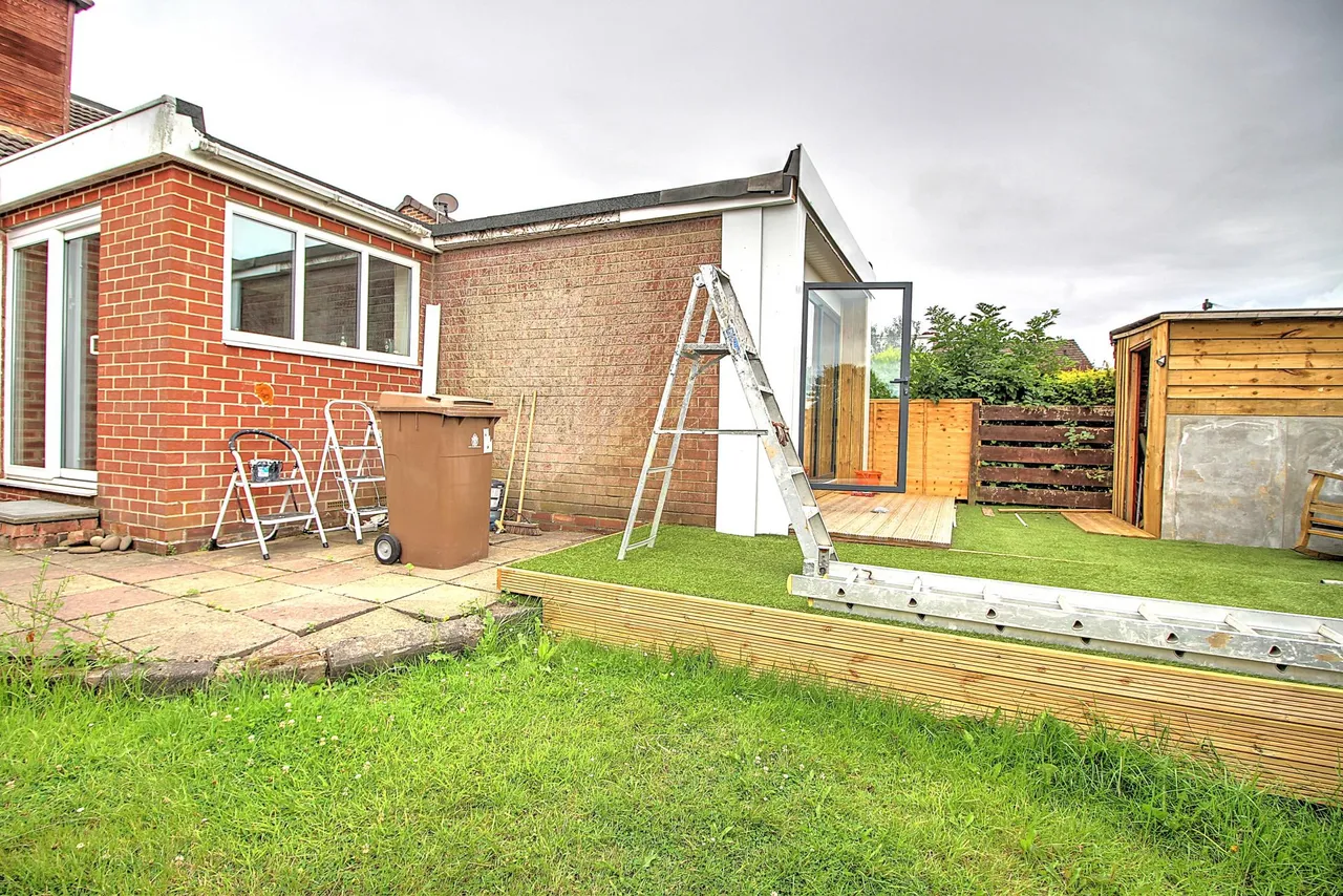 Rayleigh Drive, Newcastle Upon Tyne, NE13, photo 21