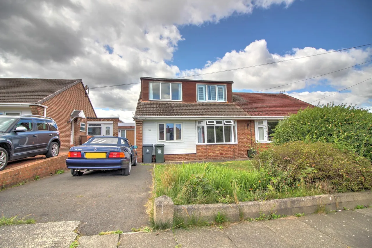 3 bed house for sale, Rayleigh Drive, Newcastle Upon Tyne, NE13