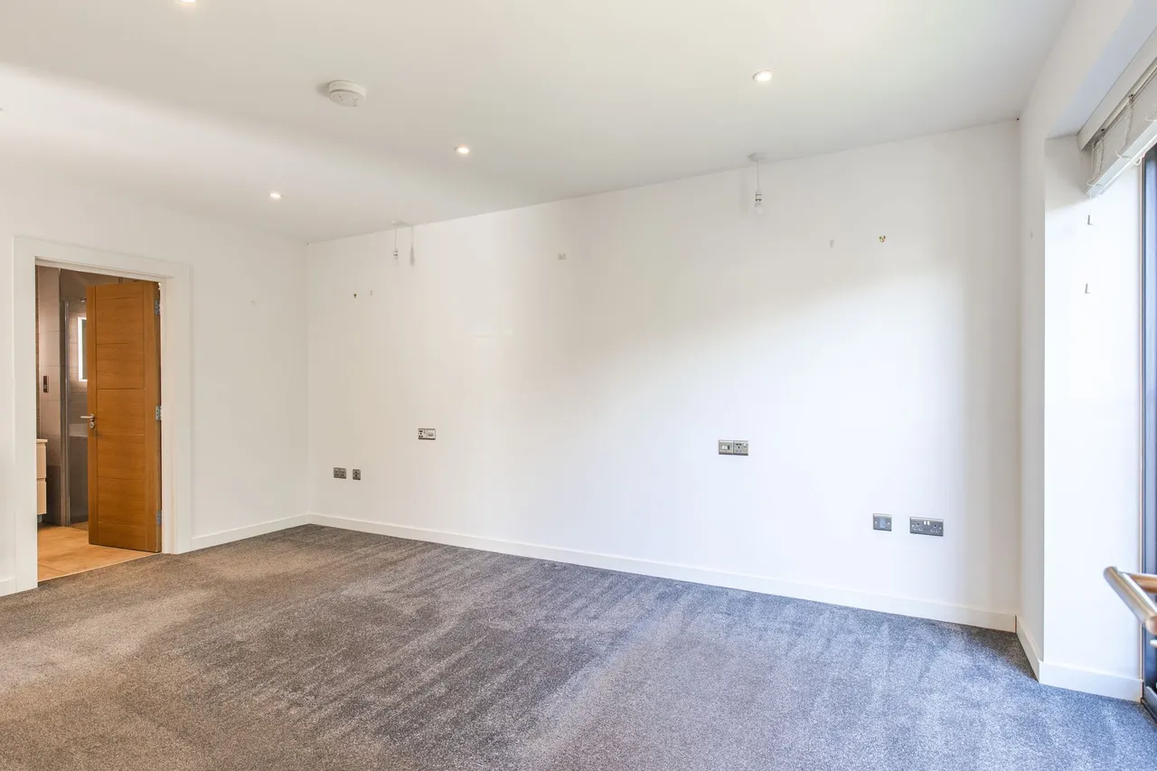 Stunning Contemporary Home in Norwich, photo 11