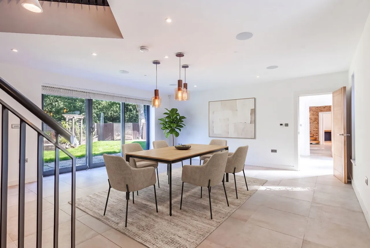 Stunning Contemporary Home in Norwich, photo 6