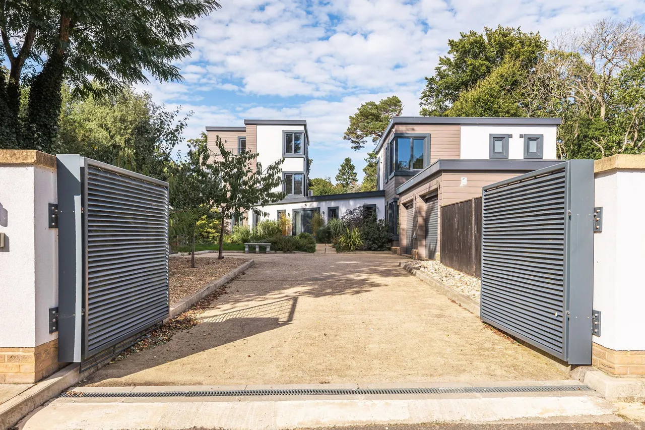 Stunning Contemporary Home in Norwich, photo 18