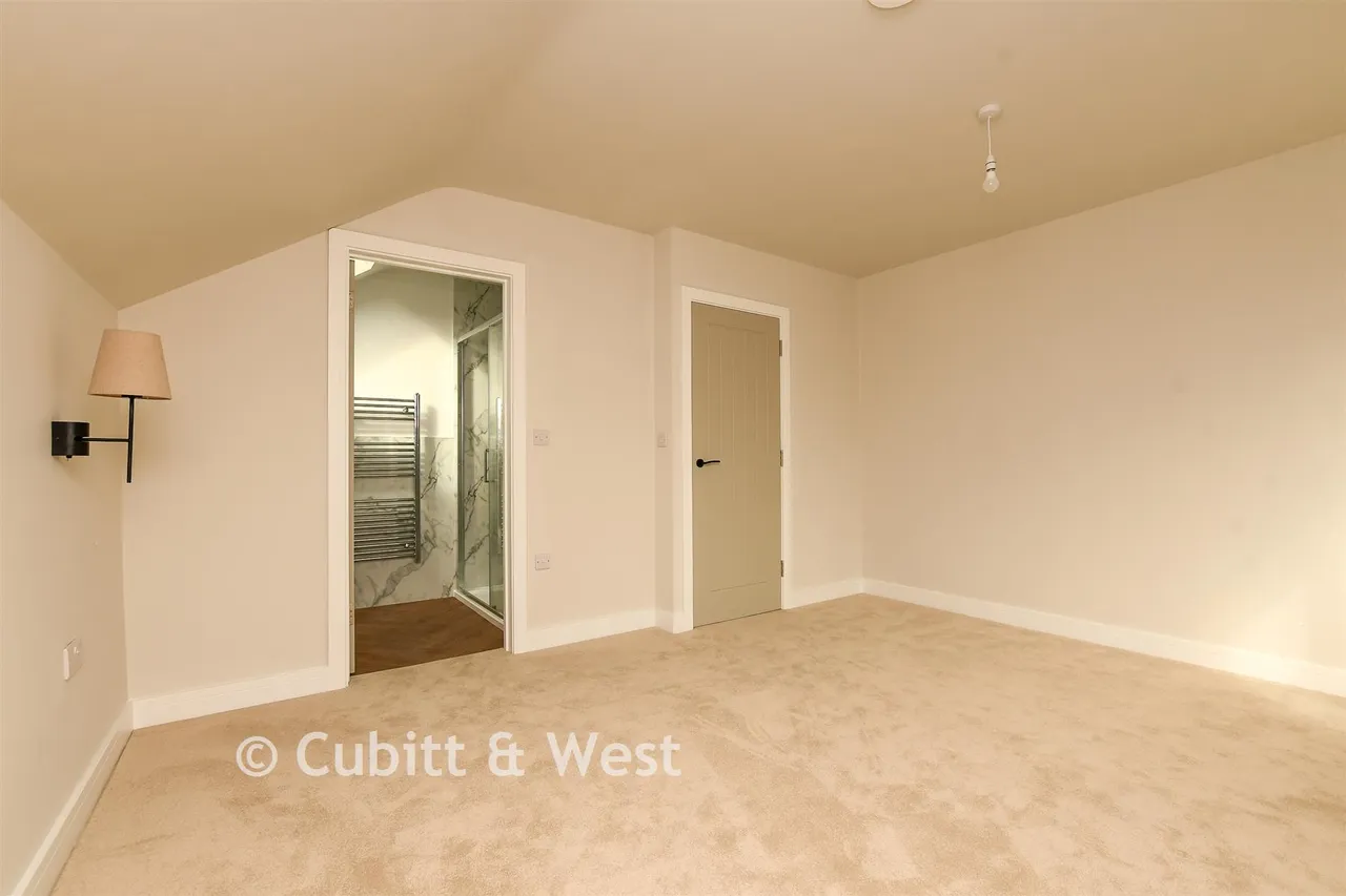 Sachel Court Drive, Alfold, GU6, photo 16