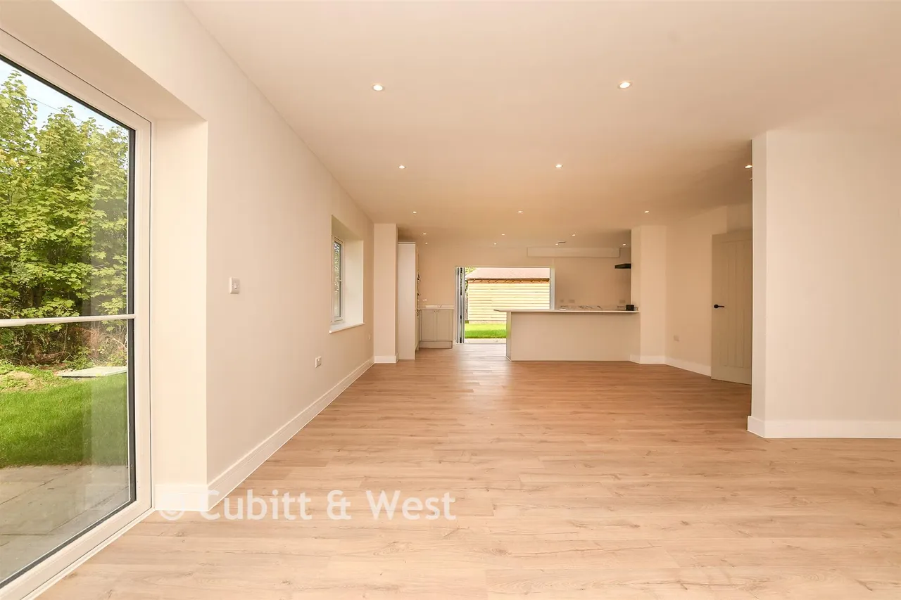 Sachel Court Drive, Alfold, GU6, photo 10