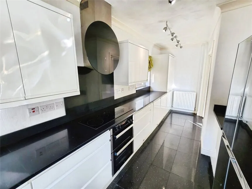 Shanklin Drive, Nuneaton, Warwickshire, CV10, photo 12
