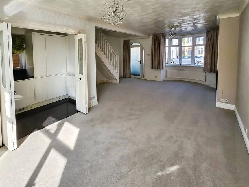 Shanklin Drive, Nuneaton, Warwickshire, CV10, photo 2