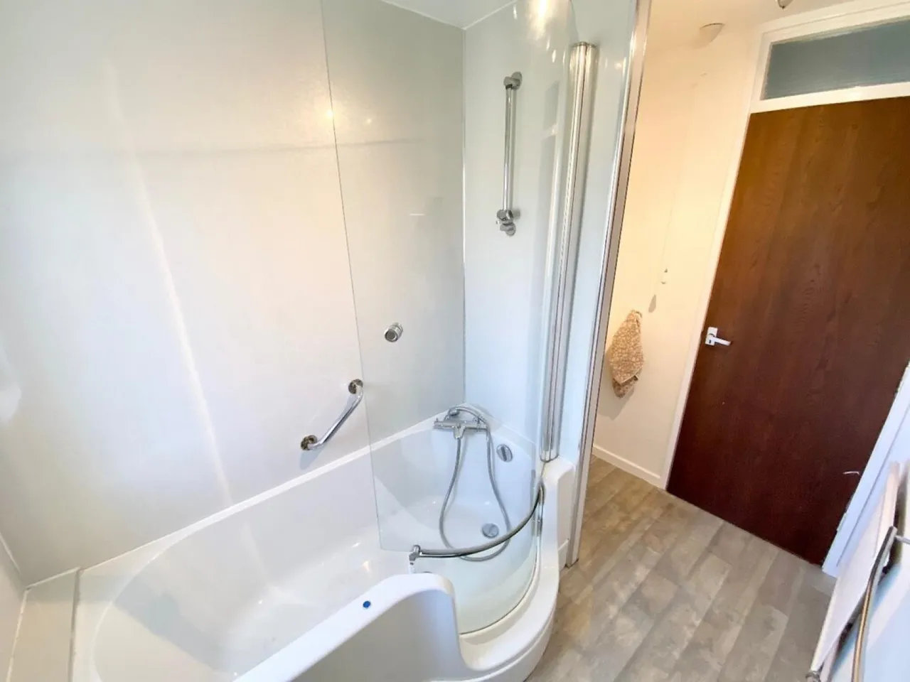 Queens Road, Edgerton, HD2, photo 6