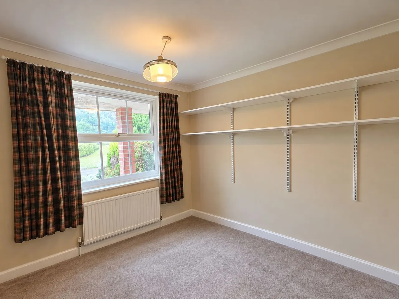Gingells Farm Road, Charvil, RG10, photo 7