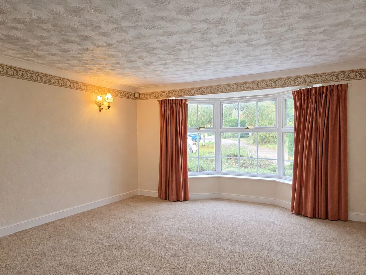 Gingells Farm Road, Charvil, RG10, photo 2