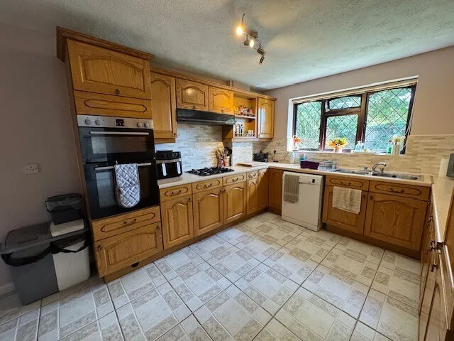 Rectory Close, Eastbourne, BN20, photo 20