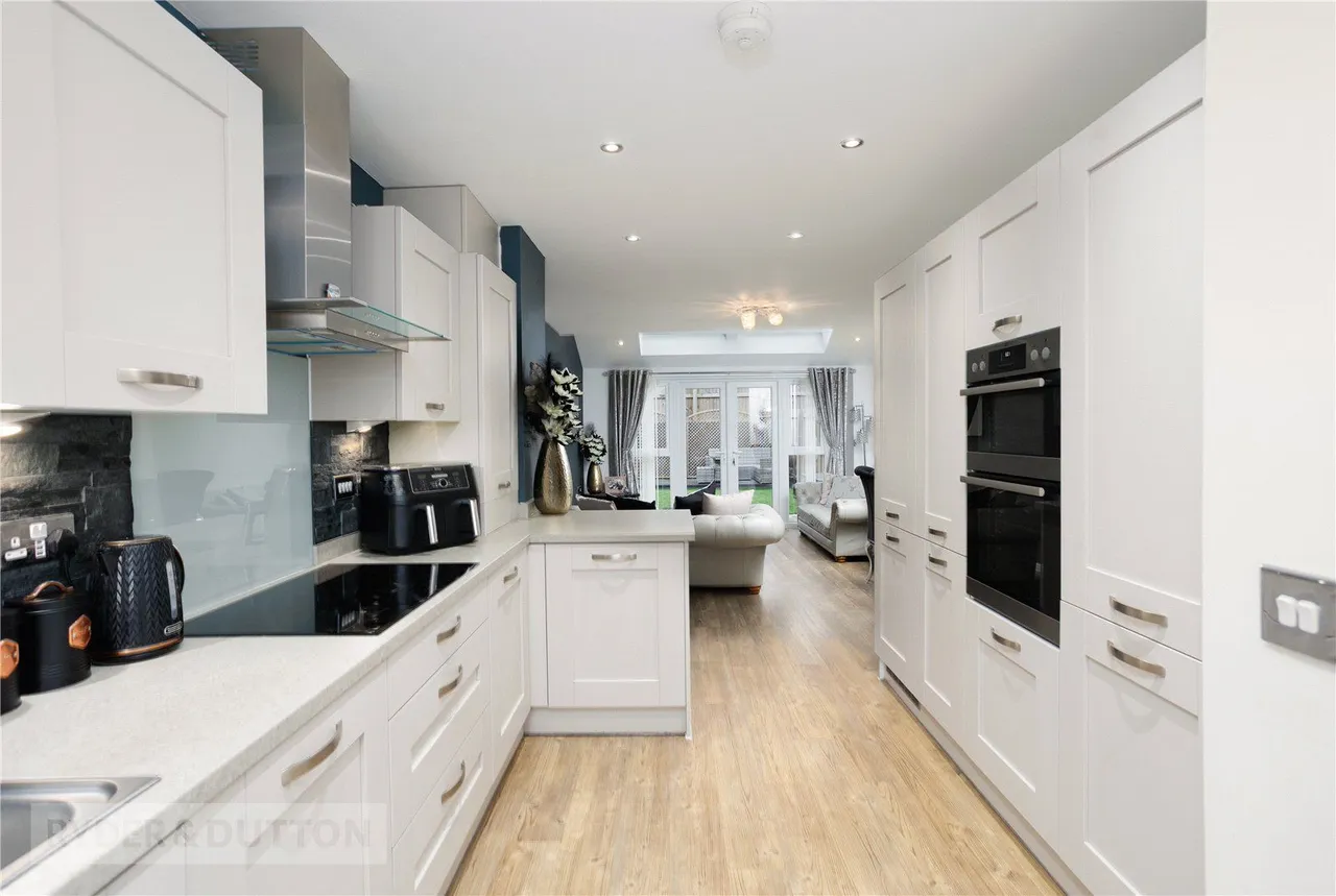 Moor Farm Close, Chadderton, OL9, photo 3