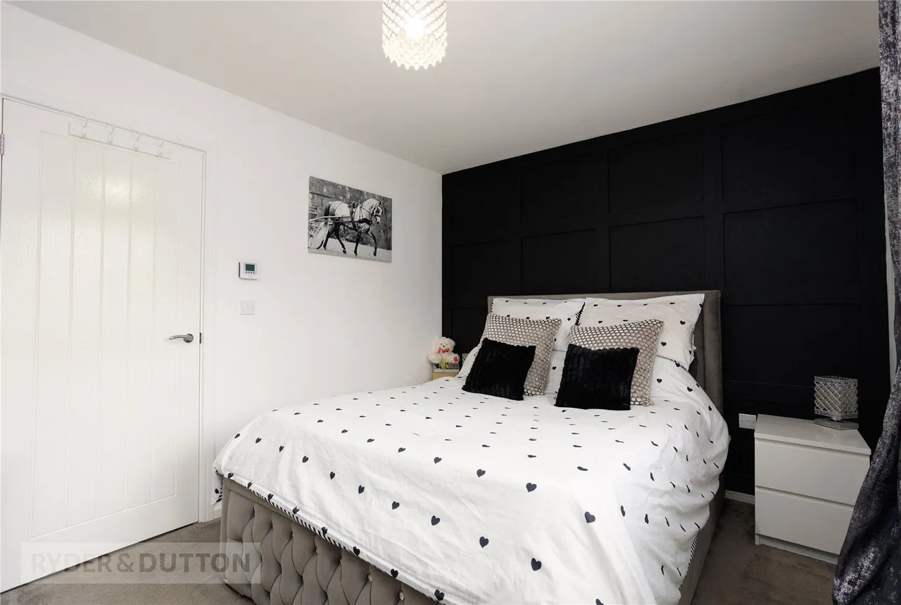 Moor Farm Close, Chadderton, OL9, photo 13
