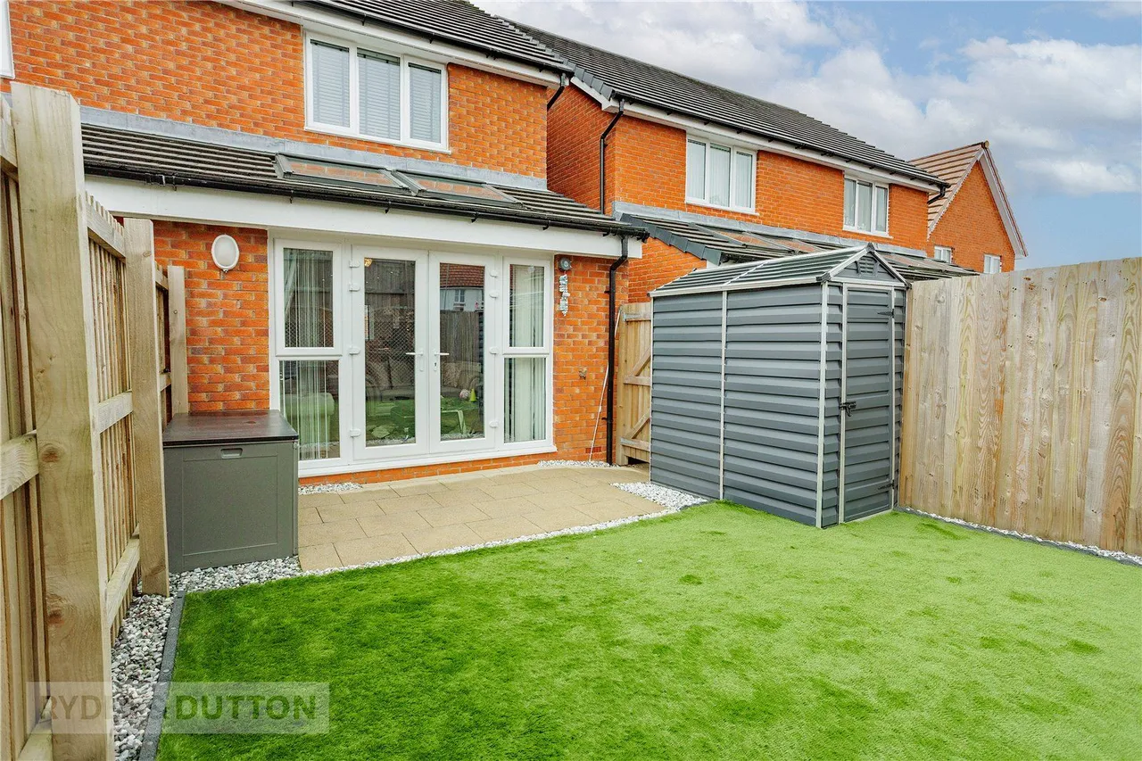 Moor Farm Close, Chadderton, OL9, photo 22