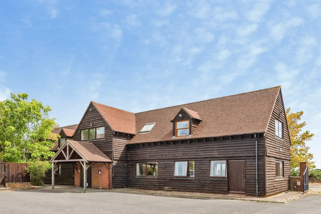 4 bed barn conversion for sale, Sugworth Lane, Radley, OX14