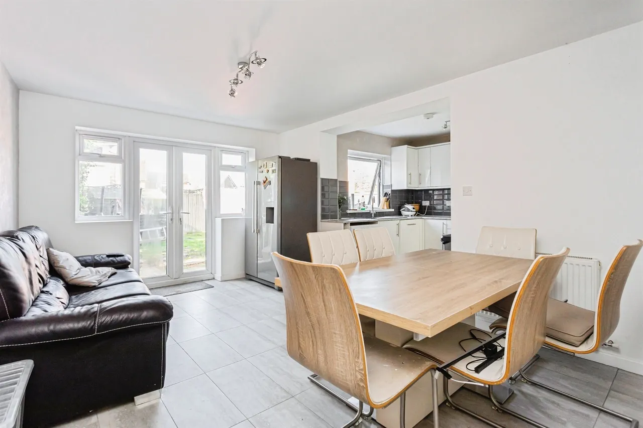 Orchard Road, Burgess Hill, photo 7