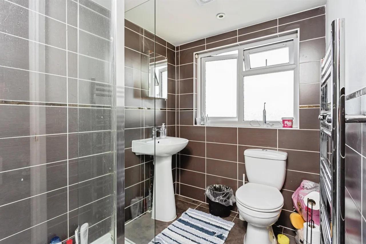 Orchard Road, Burgess Hill, photo 11