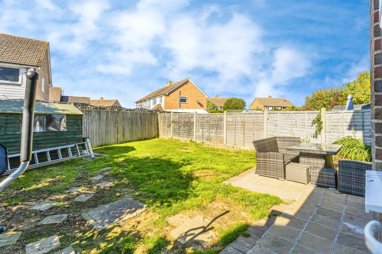 Orchard Road, Burgess Hill, photo 2