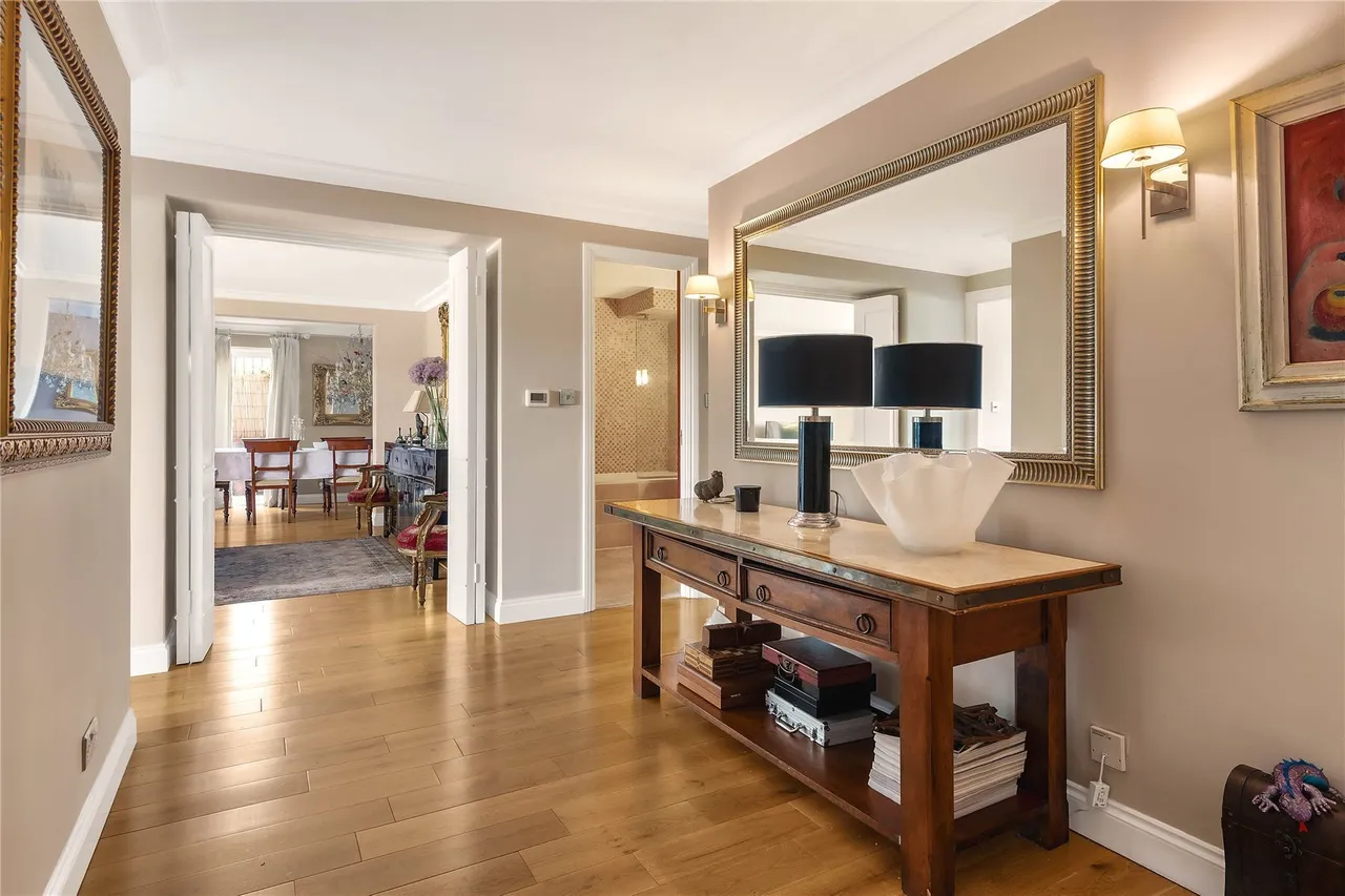 Paveley Drive, London, SW11, photo 5