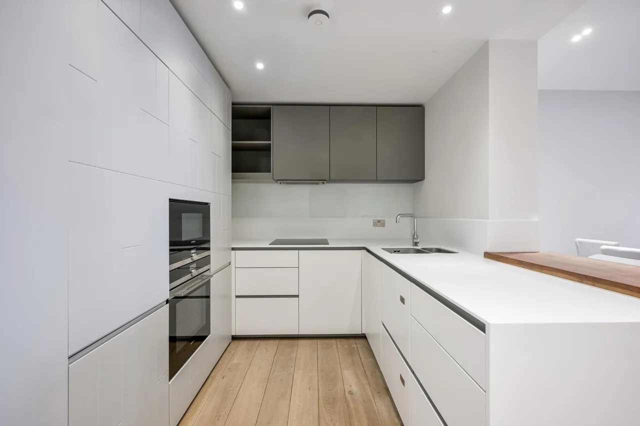 1 bed flat for sale, Tapestry Apartments, Canal Reach, N1C
