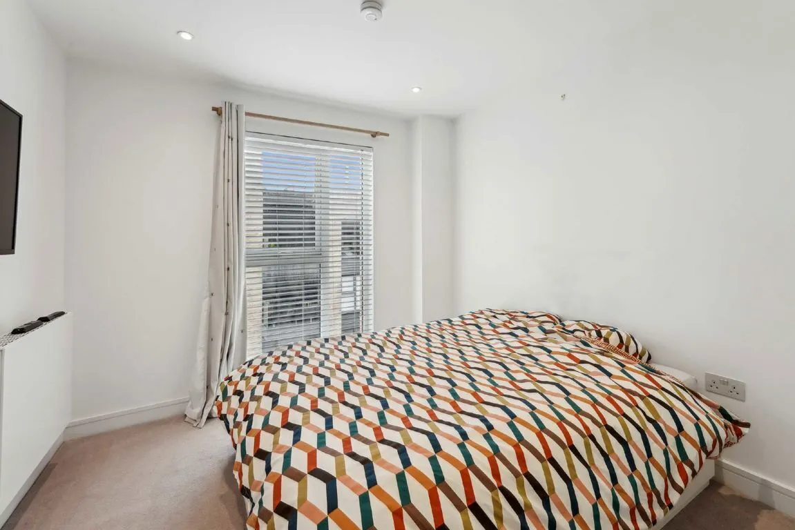 Fairbourne Road, SW4, photo 5
