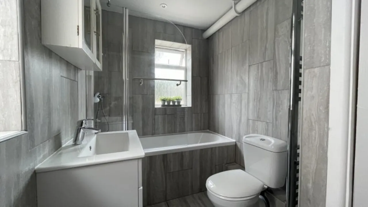 Grosvenor Walk, Worcester, WR2, photo 7