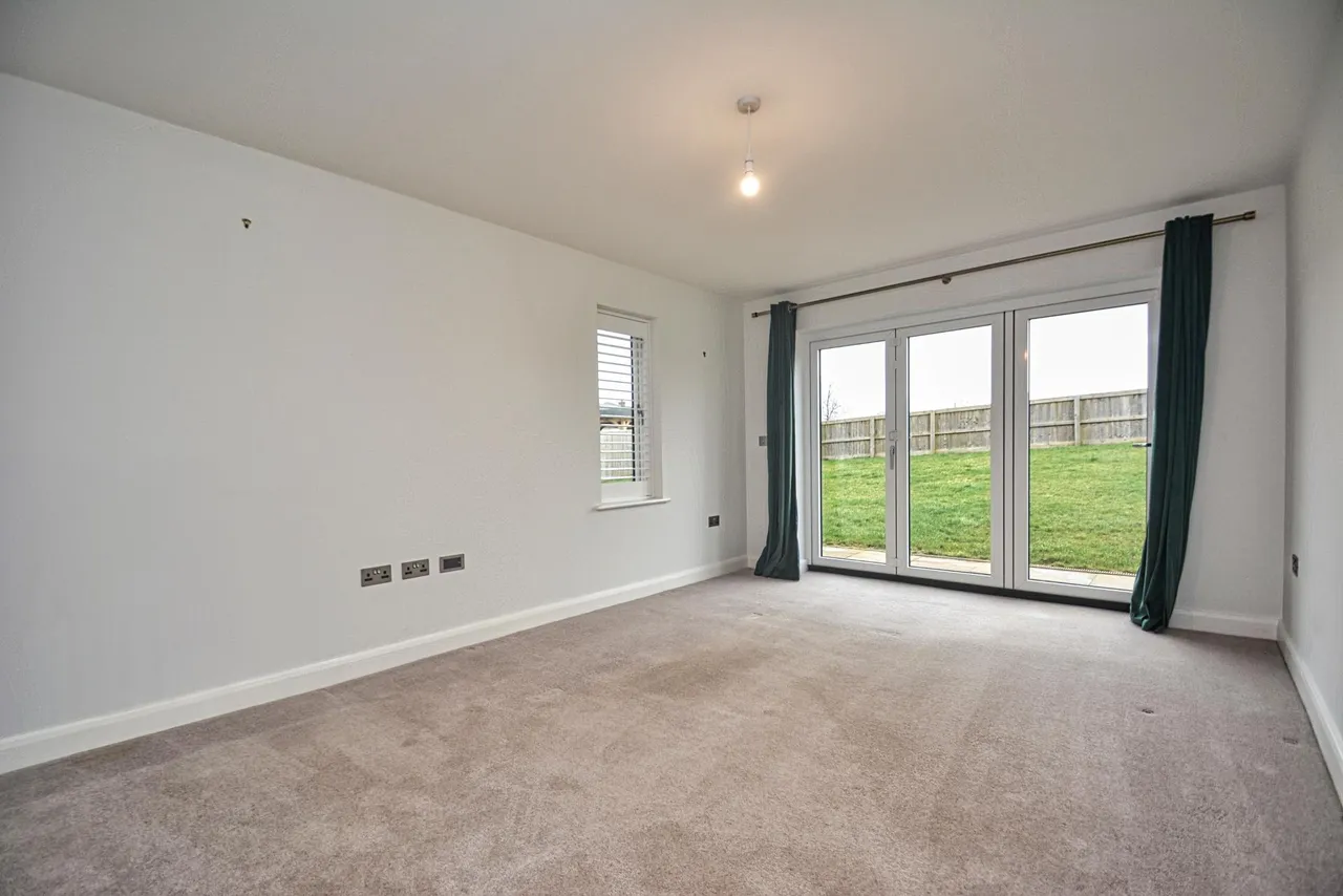 Mission Hut Mews, Holme Marsh, HR5, photo 11