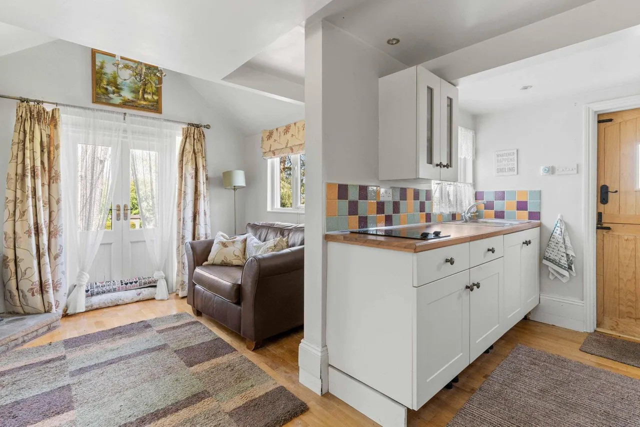 Stonehill Road, Roxwell, CM1, photo 28