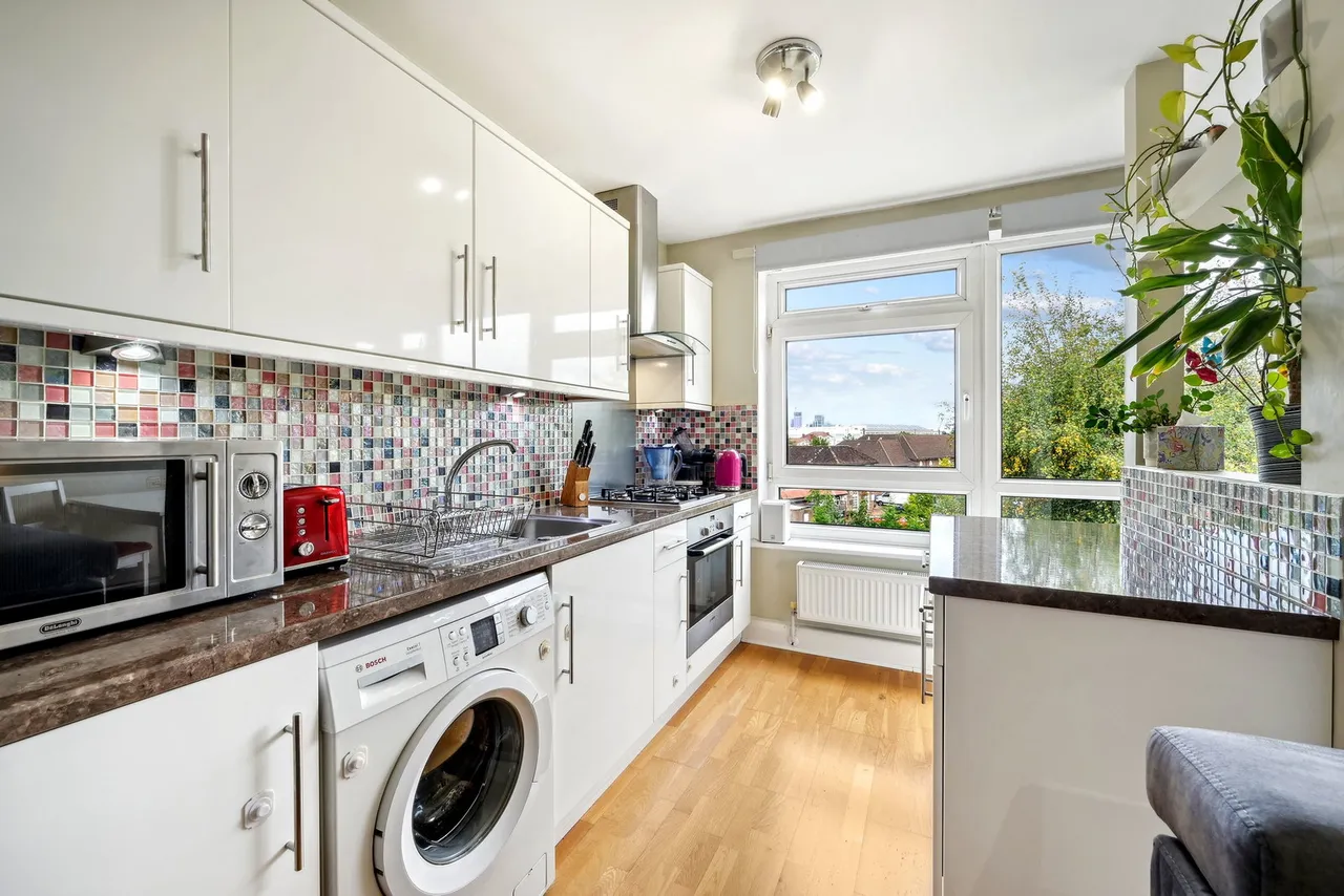 Old Church Lane, Perivale, Greenford, UB6 8TU, photo 8