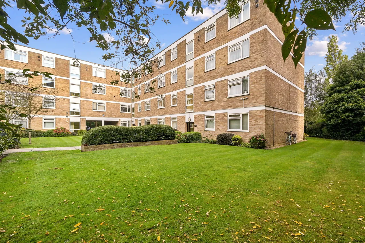Old Church Lane, Perivale, Greenford, UB6 8TU, photo 2