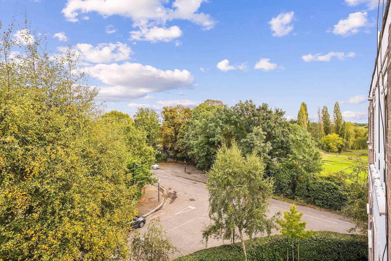 2 bed flat for sale — Old Church Lane, Perivale, Greenford, UB6 8TU