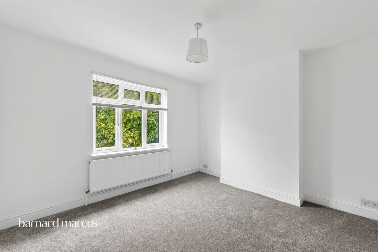 Lavender Avenue, Worcester Park, KT4, photo 26