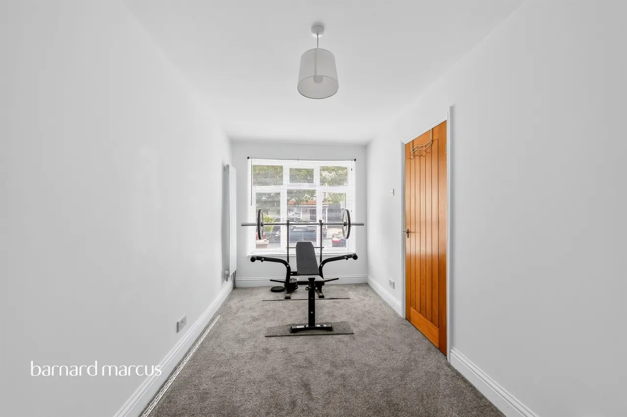 Lavender Avenue, Worcester Park, KT4, photo 19