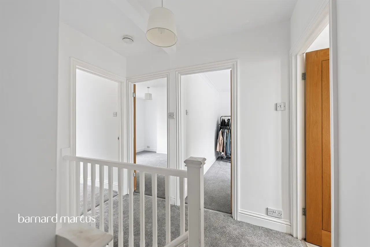 Lavender Avenue, Worcester Park, KT4, photo 15