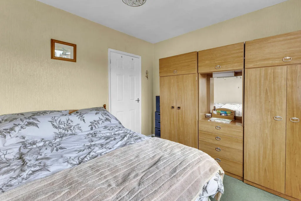 Marland Hill Road, Rochdale OL11 4PQ, photo 12