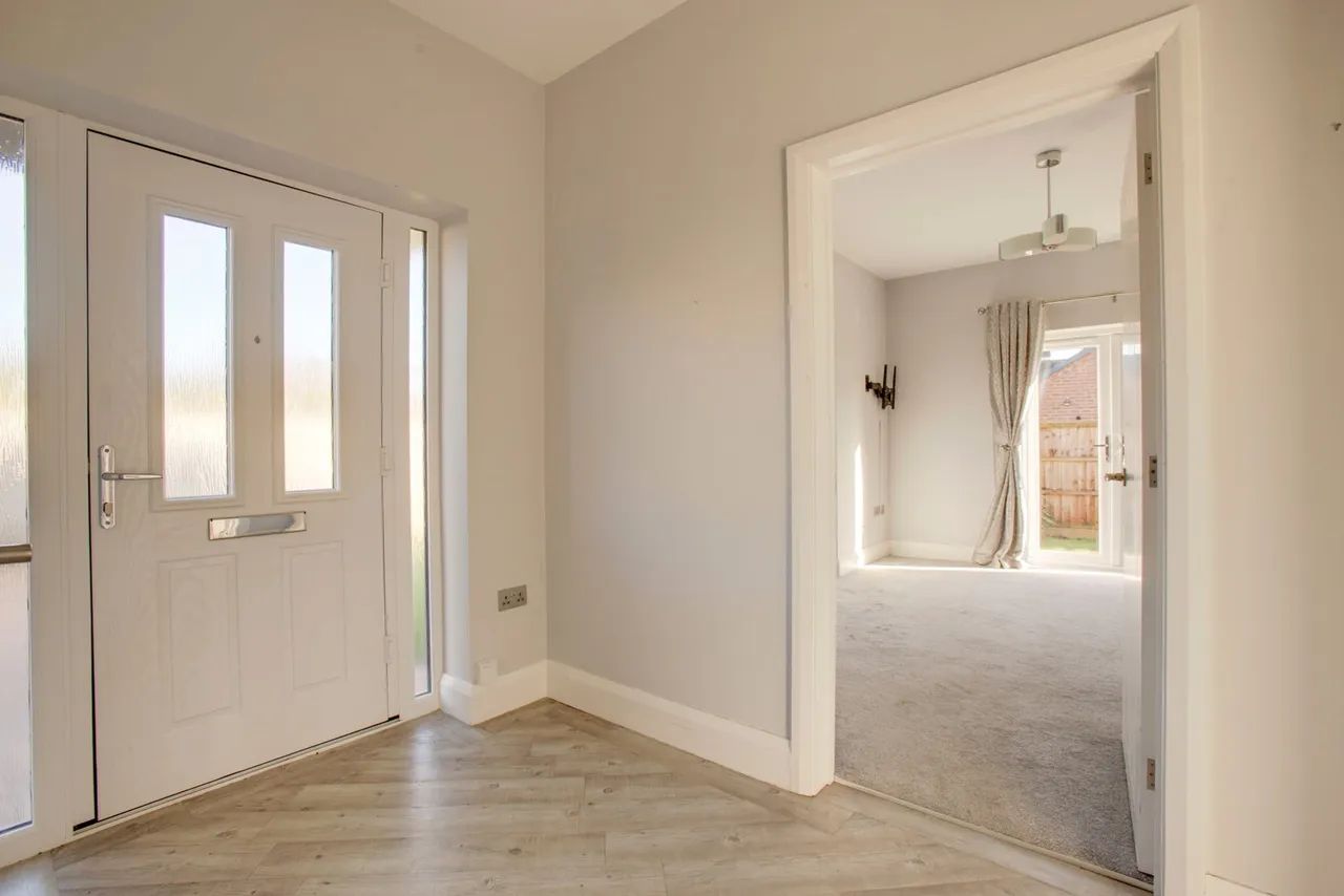 Cliff Drive, Radcliffe-on-Trent, NG12, photo 12